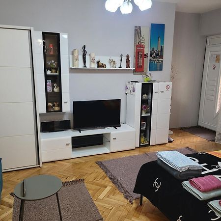 Apartman "Garden" Novi Sad Exterior photo